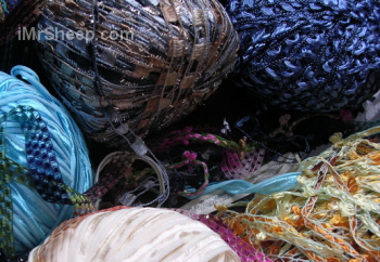 Ribbon yarns